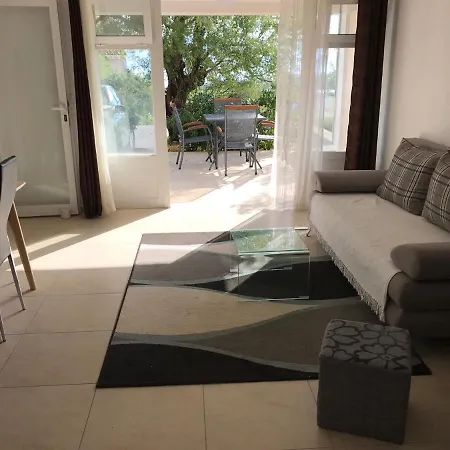 Maison Lucante Apartment